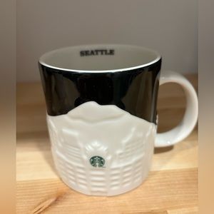2010 Seattle skyline mug STARBUCKS